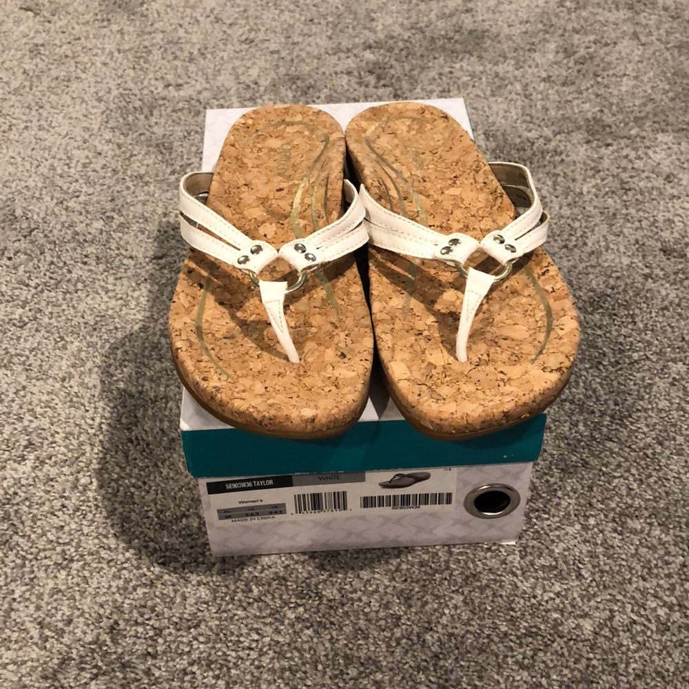 Aetrex Sandals